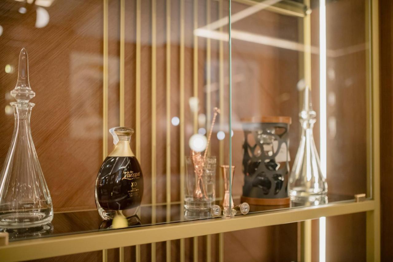 ולנסיה Myr Palacio Vallier מראה חיצוני תמונה The perfume museum