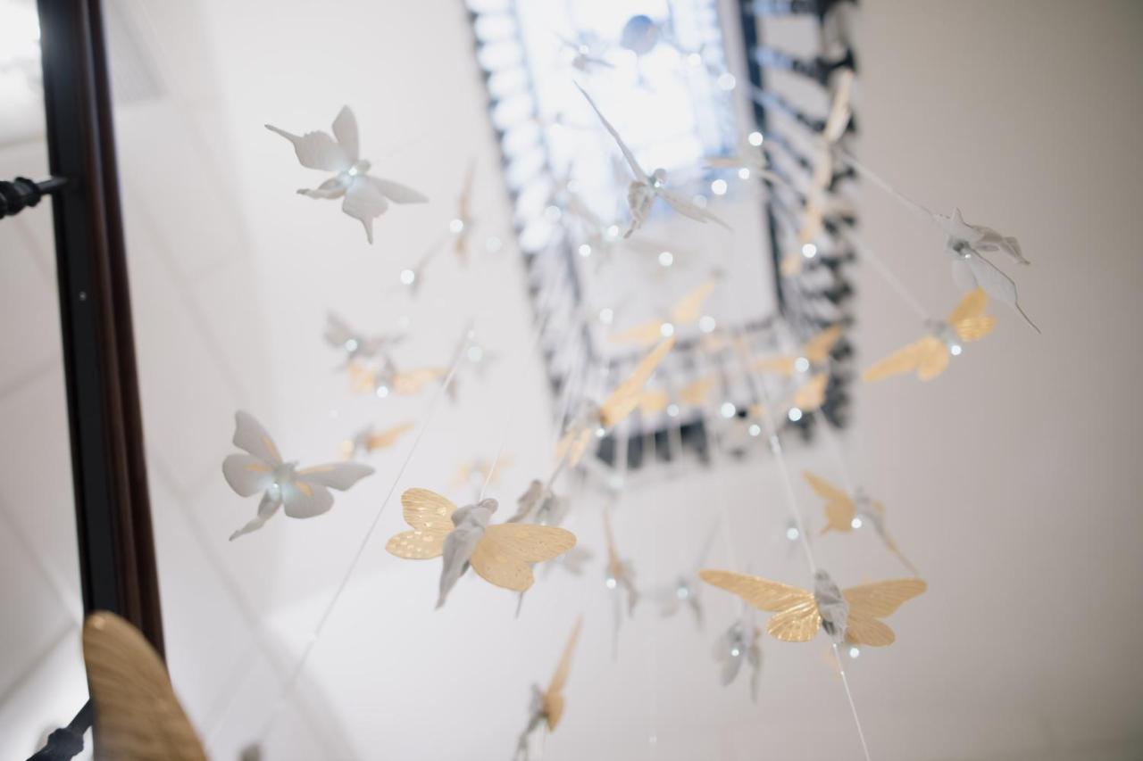 ולנסיה Myr Palacio Vallier מראה חיצוני תמונה Butterfly light