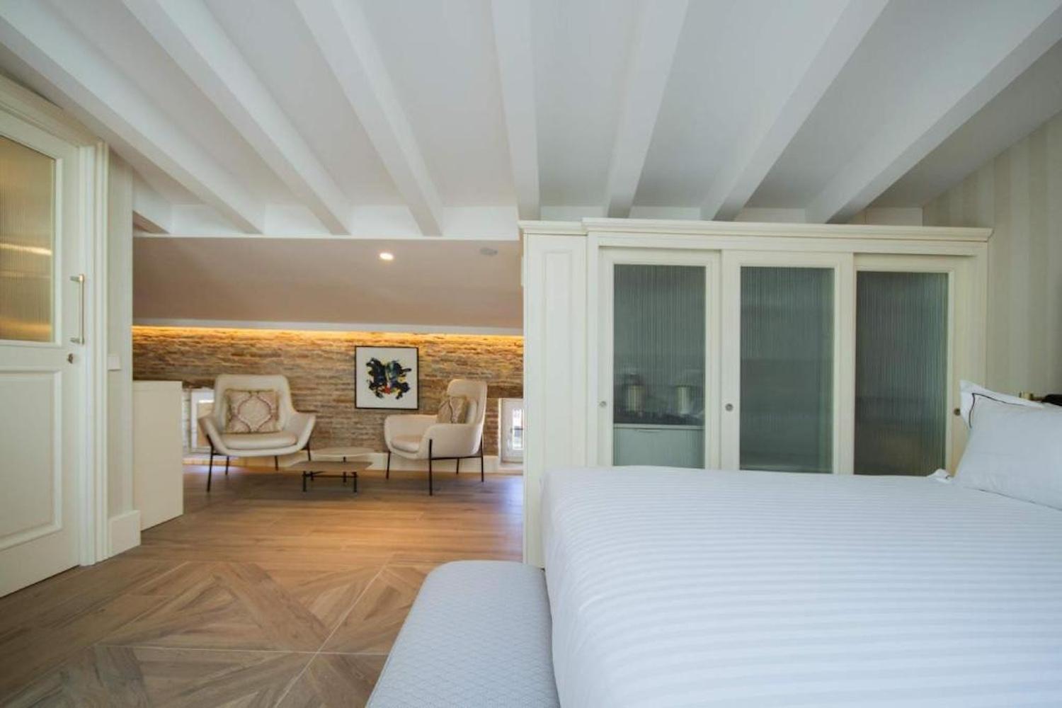 ולנסיה Myr Palacio Vallier מראה חיצוני תמונה A room at the hotel