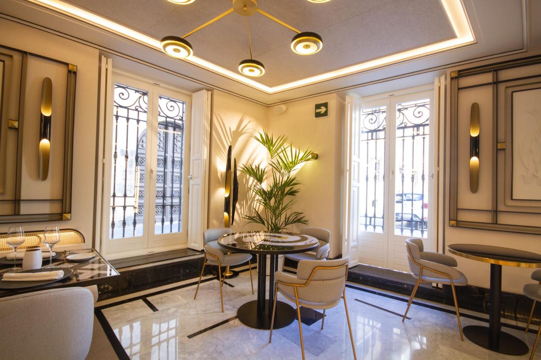 ולנסיה Myr Palacio Vallier מראה חיצוני תמונה Restaurant interior