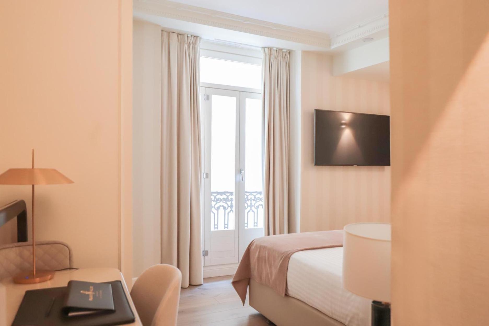 ולנסיה Myr Palacio Vallier מראה חיצוני תמונה A room at the hotel